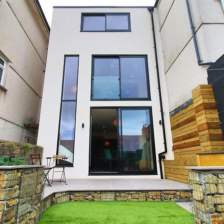 Luxury 4 Bedroom 4 Ensuite Home In Penarth Cardiff Exterior photo