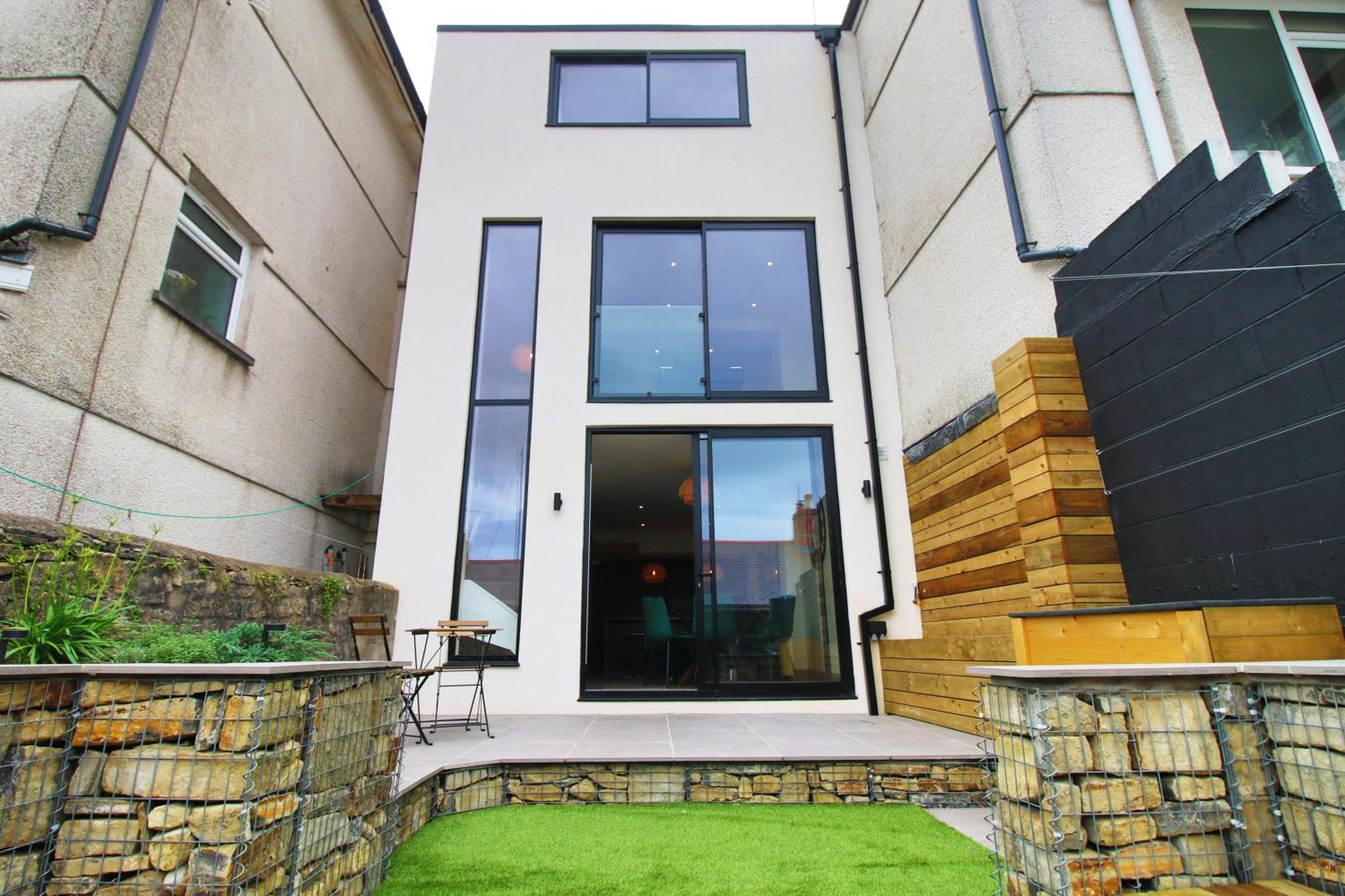 Luxury 4 Bedroom 4 Ensuite Home In Penarth Cardiff Exterior photo