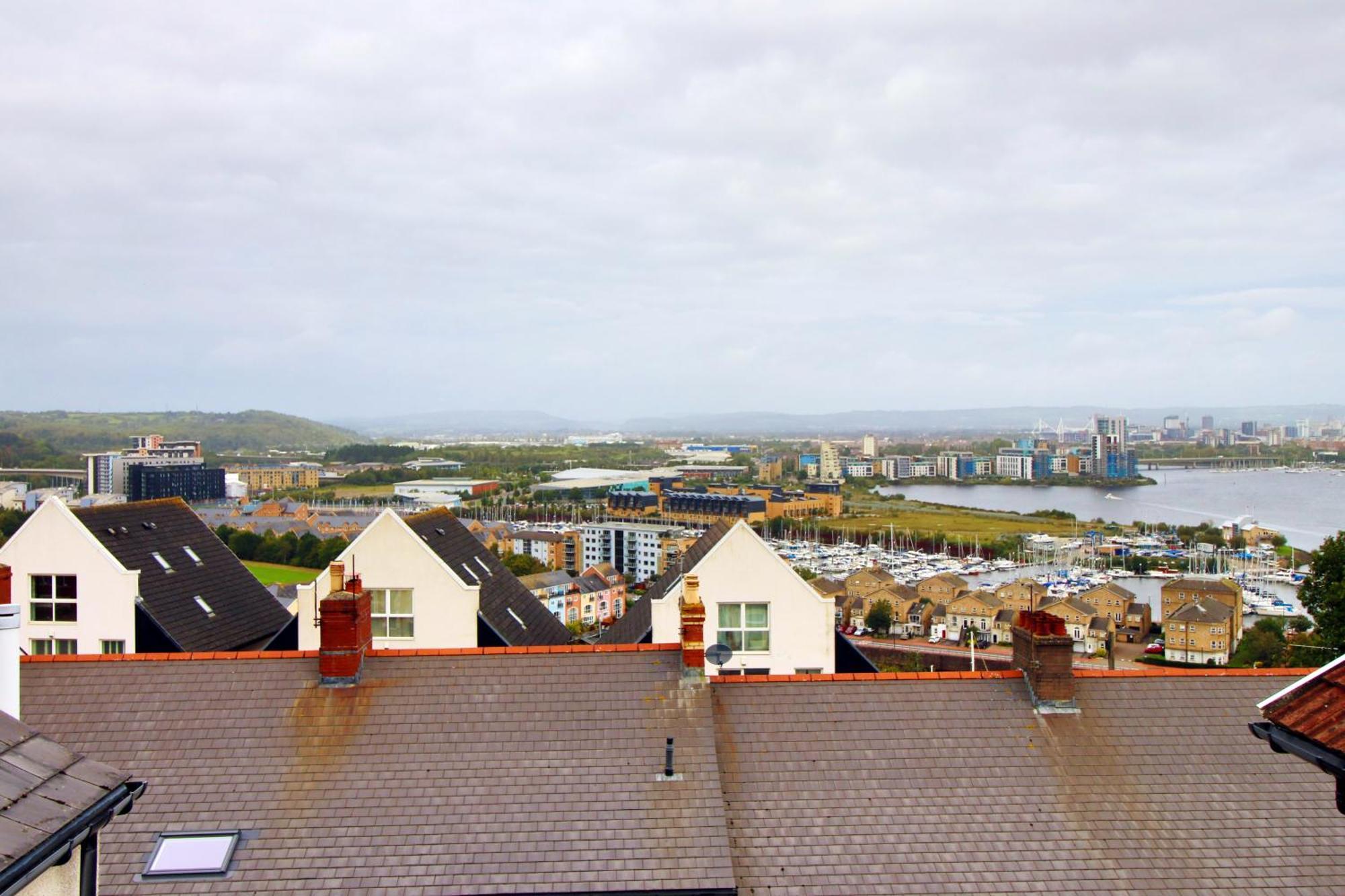 Luxury 4 Bedroom 4 Ensuite Home In Penarth Cardiff Exterior photo